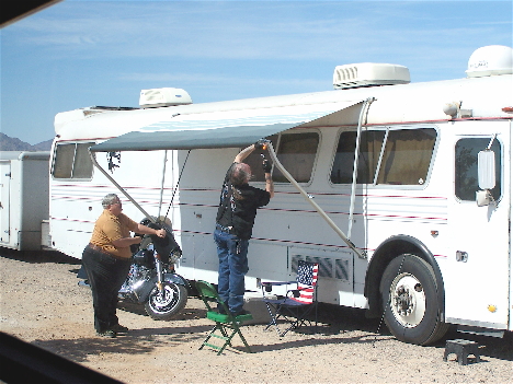 Neighbor RV at Gila Bend RV park